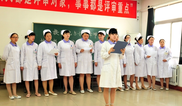 怎么当学校护士 9CC9DDAA7A9390B9DFC3359FB48_E01CBD6B_33176.jpg?e=.jpg